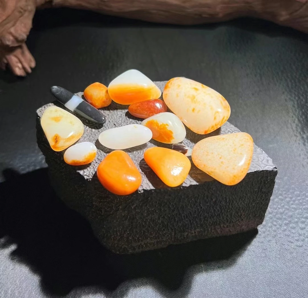 新疆籽料原石盆景石