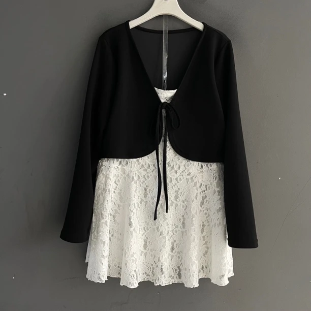 胖mm时尚气质减龄假两件系带显瘦拼接蕾丝衬衫