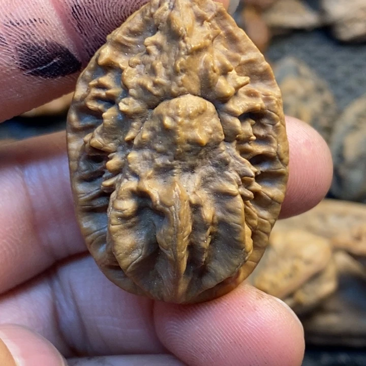 核***玩文玩核桃吊坠娜姐131