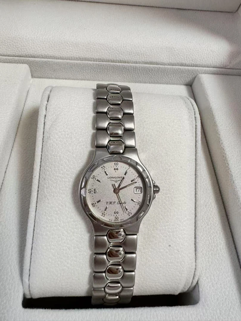 95新 Longines/浪琴 石英腕表/xh472118/411