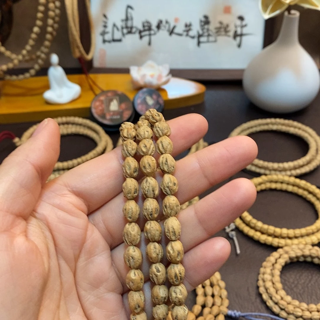 柏香籽/百香籽吊坠唉