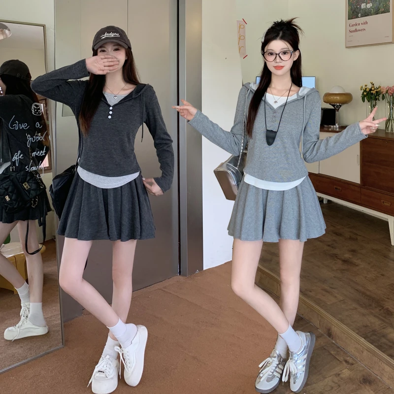 2025春季新品大码微胖女装显瘦假两件连帽上衣+半身裙两件套