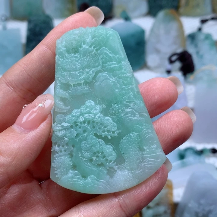 定制翡翠未镶嵌山水