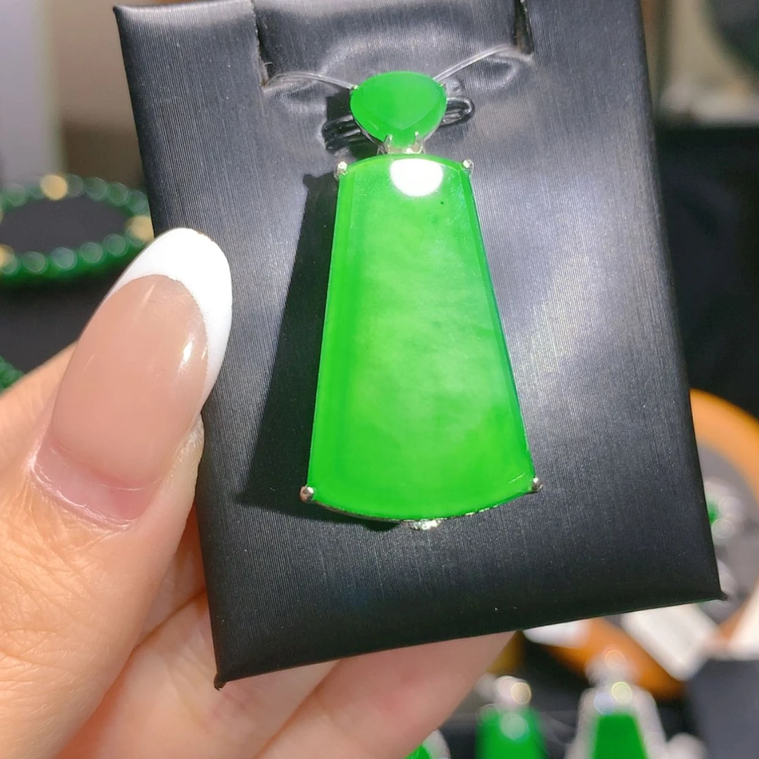 【闪购商品】颈饰银S925镶嵌翡翠3柒姐