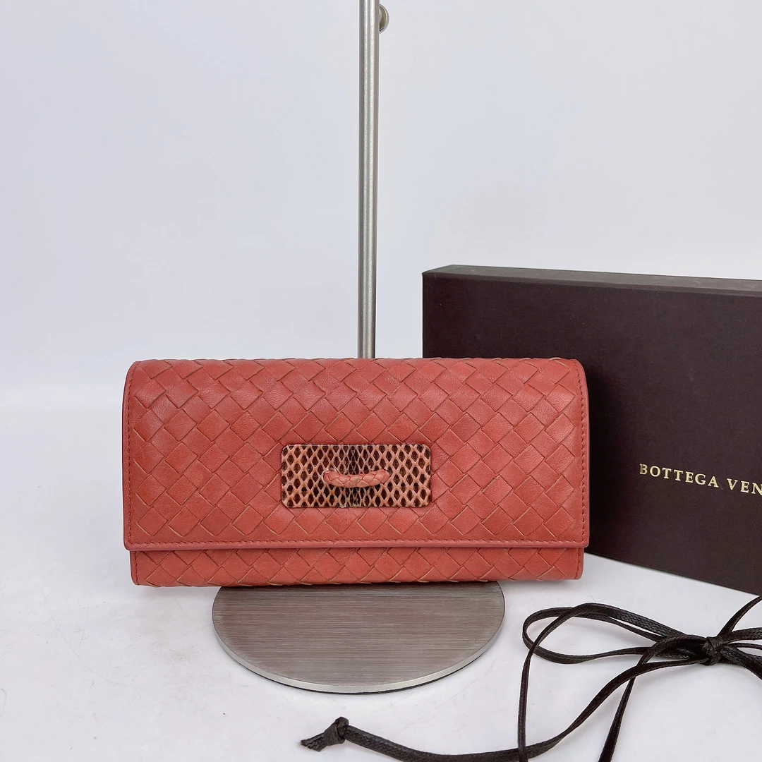 95新 BOTTEGA VENETA/葆蝶家 葆蝶家 红色编织钱包长19 K982
