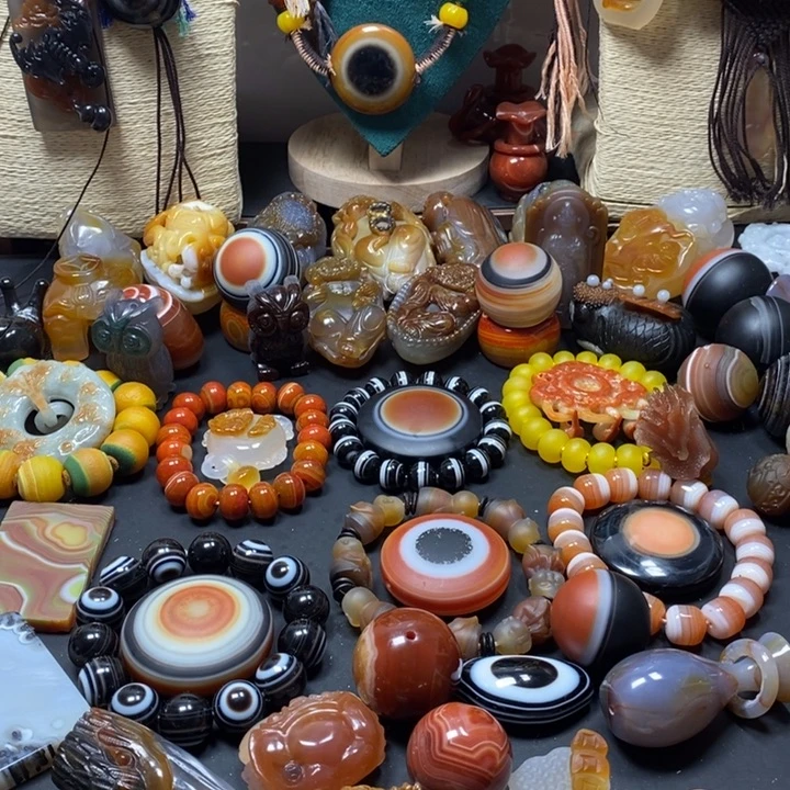 用***6玛瑙/玉髓未镶嵌颈饰