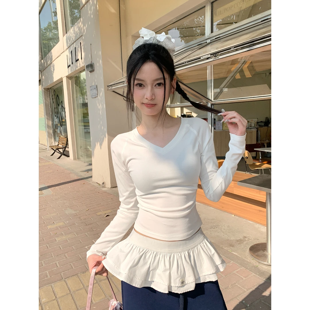 新款V领短款上衣女秋装女新款小个子修身显瘦内搭打底白色长袖t恤