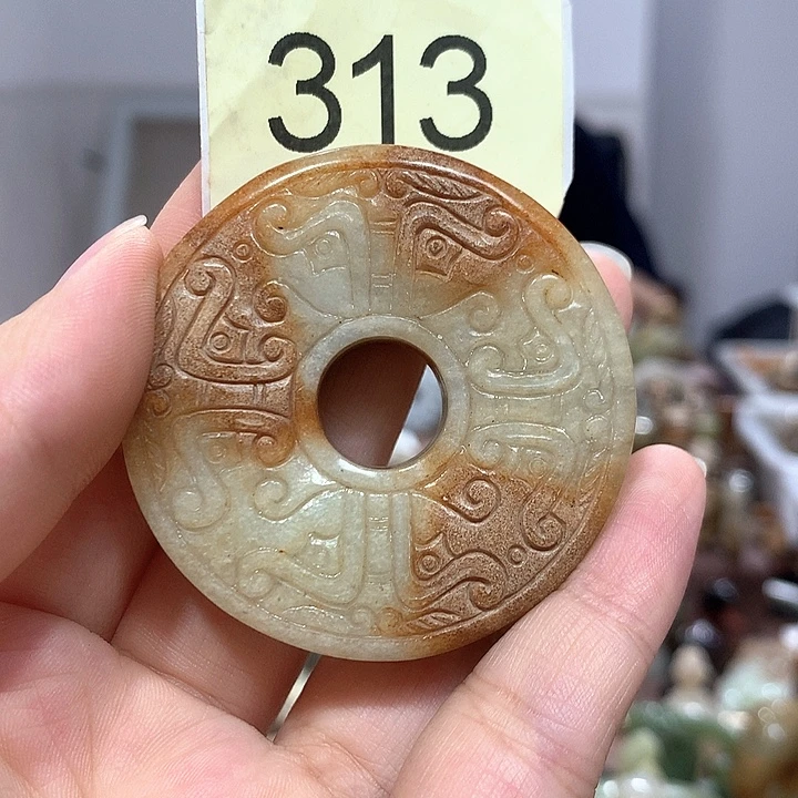 @***阁颈饰未镶嵌和田玉