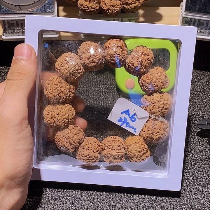 潍***》吊坠金刚菩提你也不要多吃一