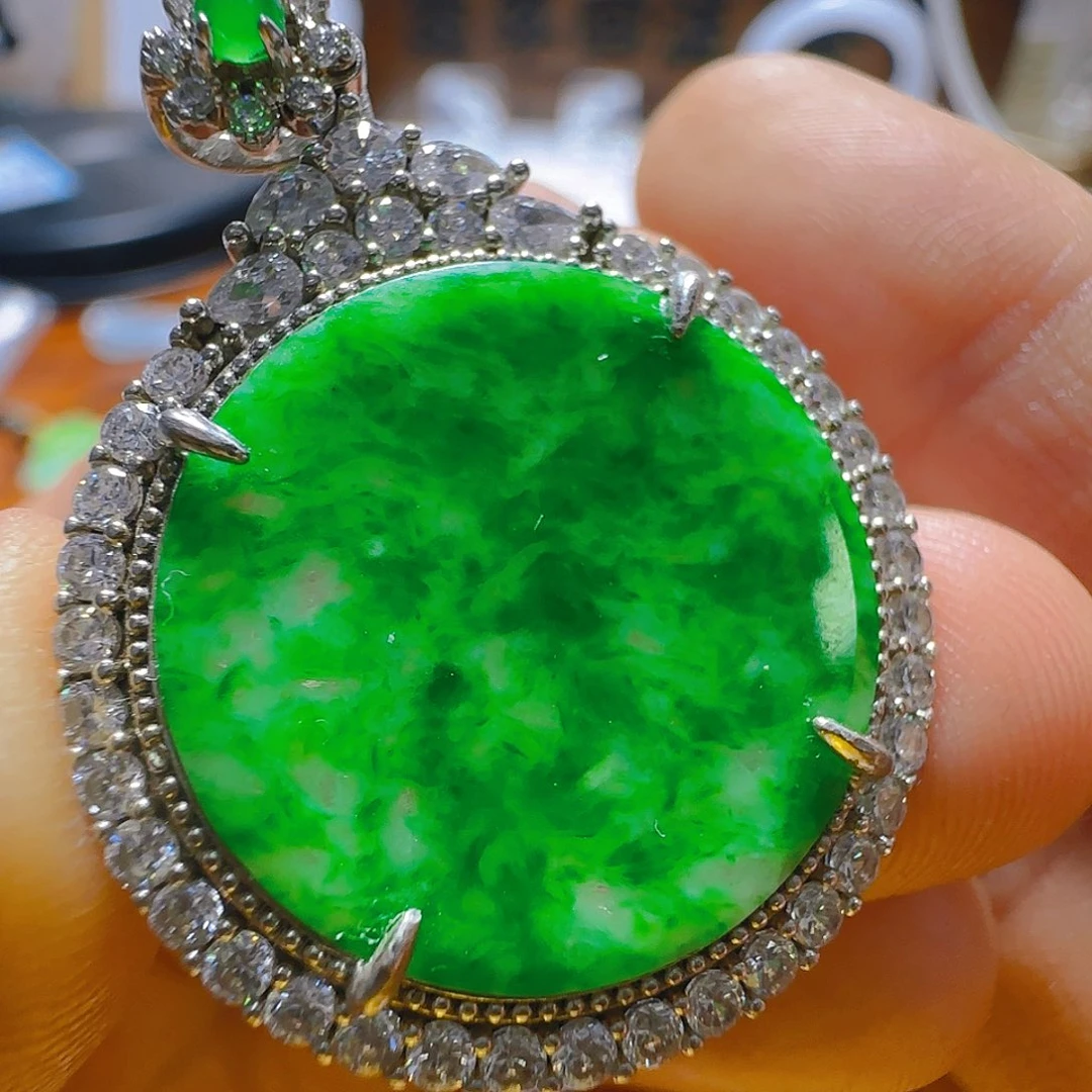 翡翠未镶嵌颈饰翡翠660