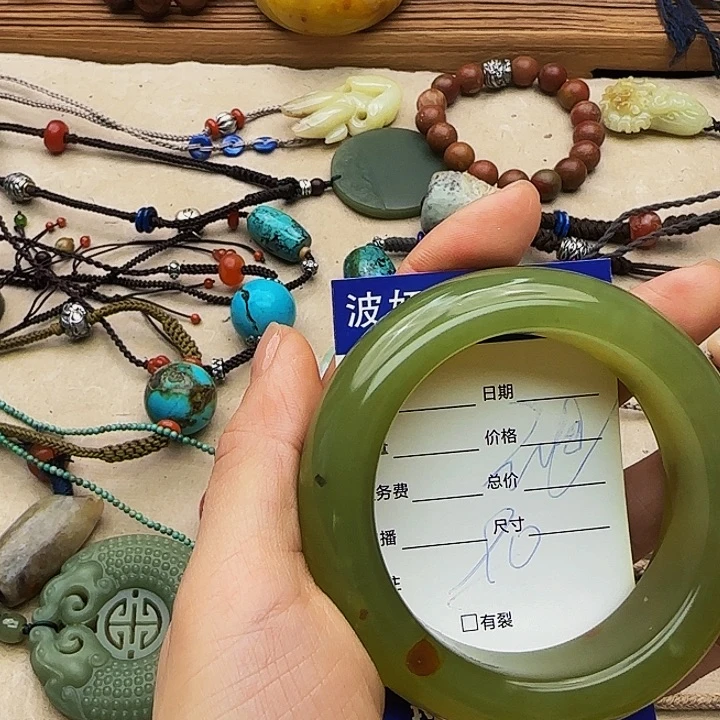 南红玛瑙手镯未镶嵌小****咚