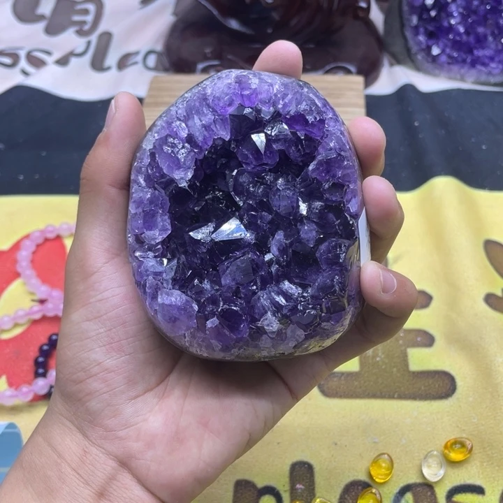 未镶嵌紫晶大型摆件（非配饰）吉**安