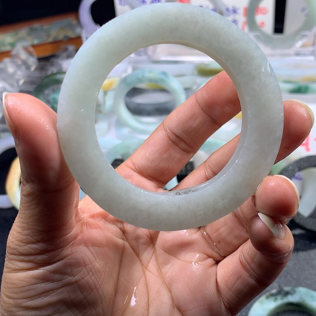 定制翡翠未镶嵌大漏