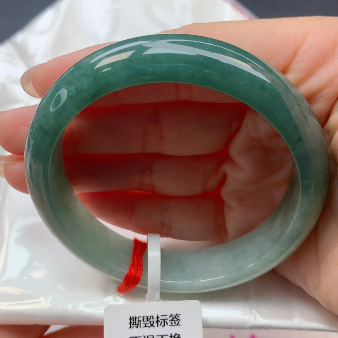 翡翠未镶嵌手镯55-56半山水湖水绿