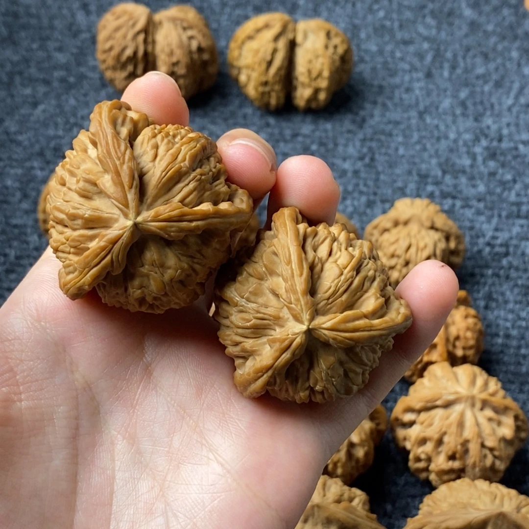 吊坠文玩核桃白奔