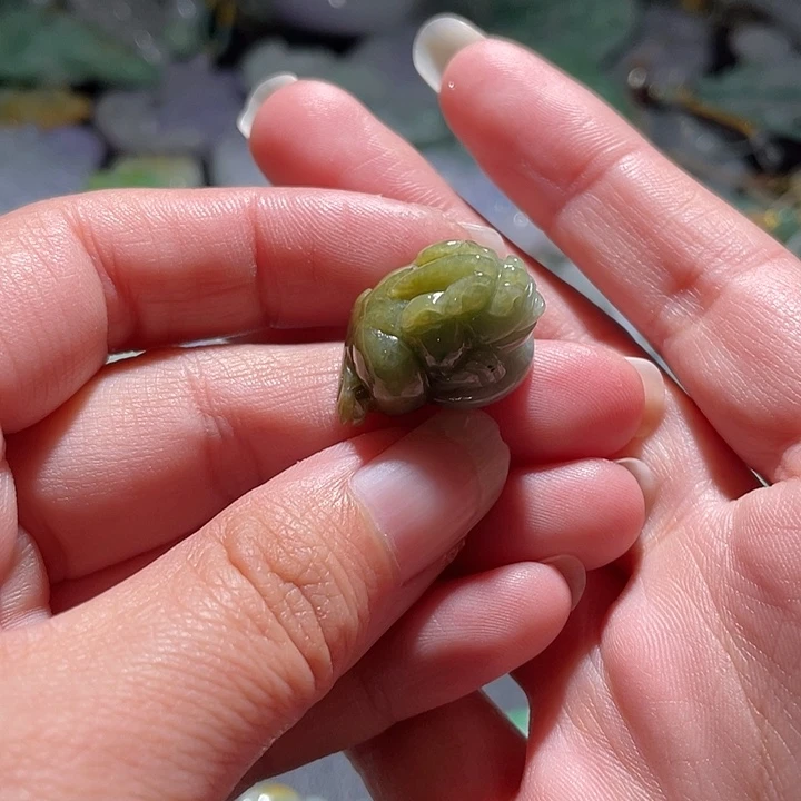 颈饰未镶嵌翡翠天