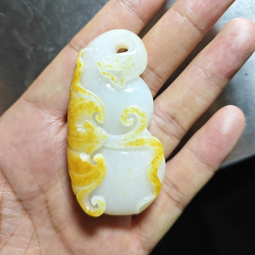 和田玉精品挂件立体镂空葫芦