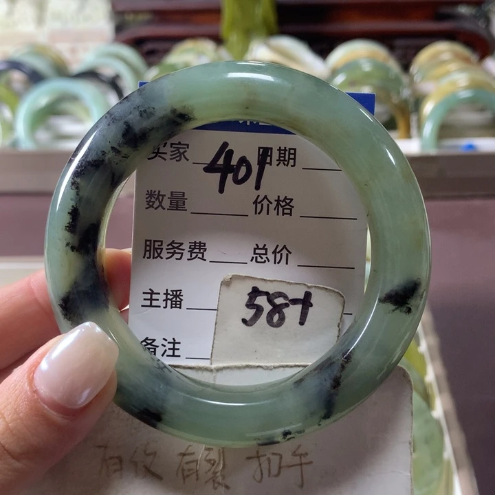 蛇纹石玉未镶嵌手镯401