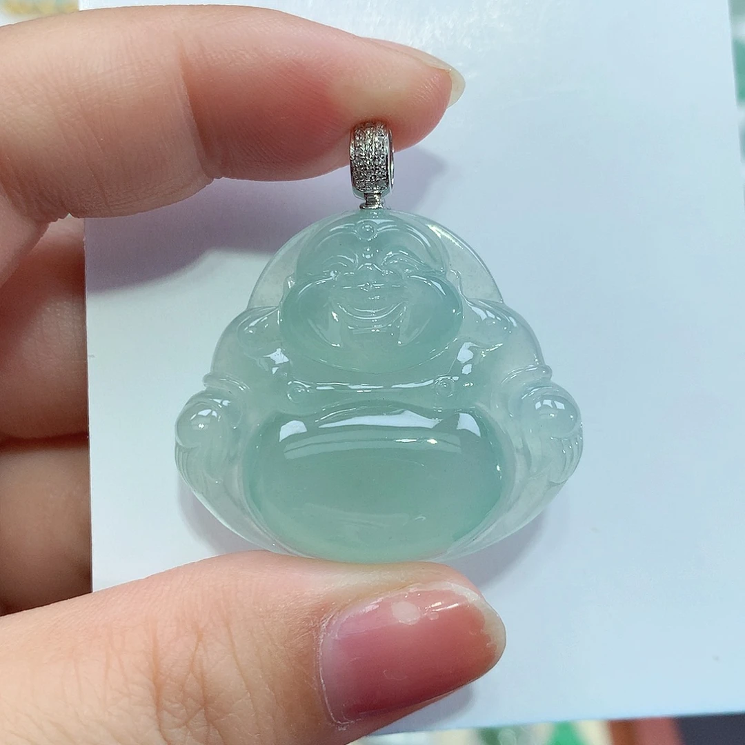 翡翠18K金镶嵌颈饰佛