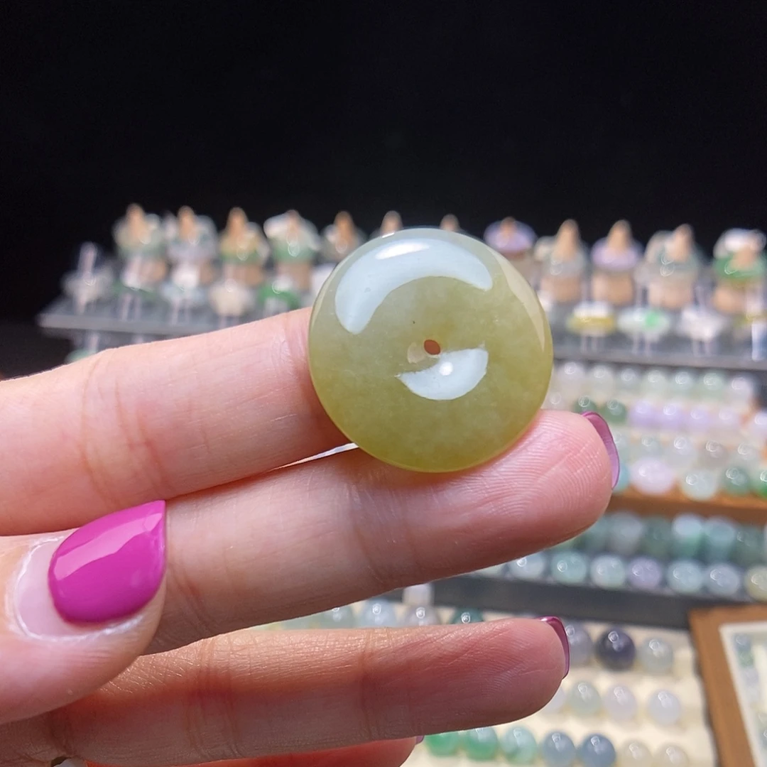 翡翠未镶嵌颈饰秋香黄平安扣