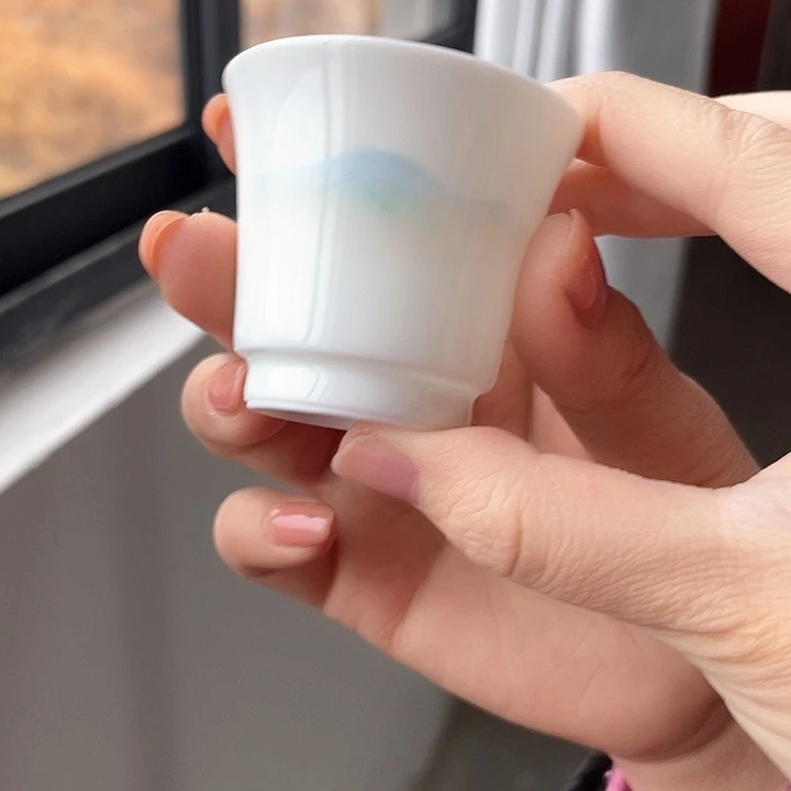 瓷片一个人也可以