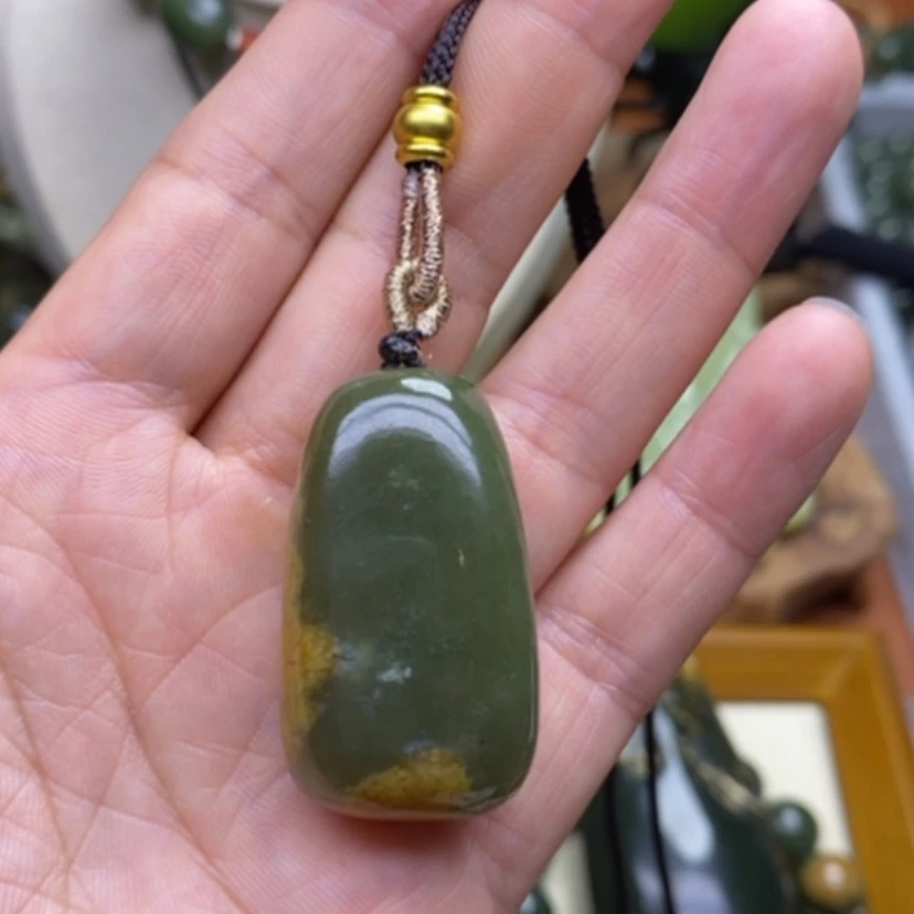 【闪购商品】颈饰未镶嵌和田玉