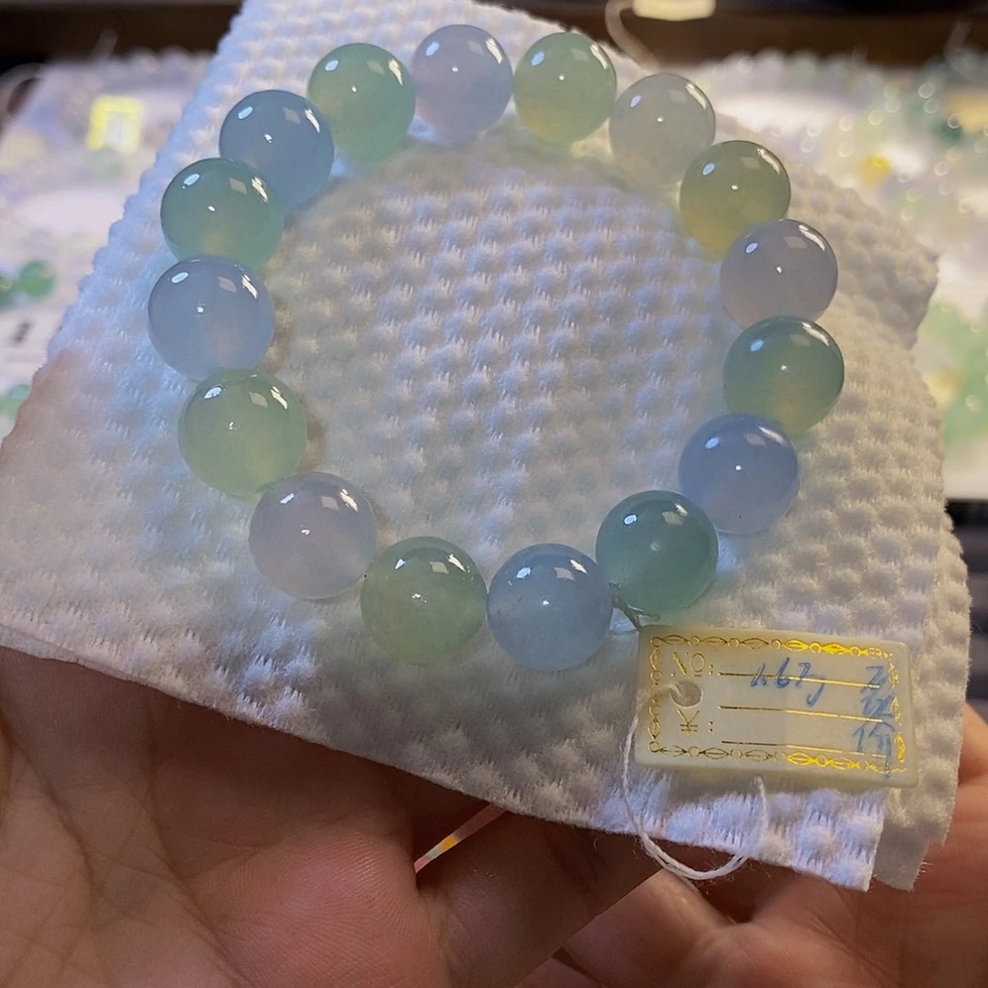 定制翡翠未镶嵌翡翠.