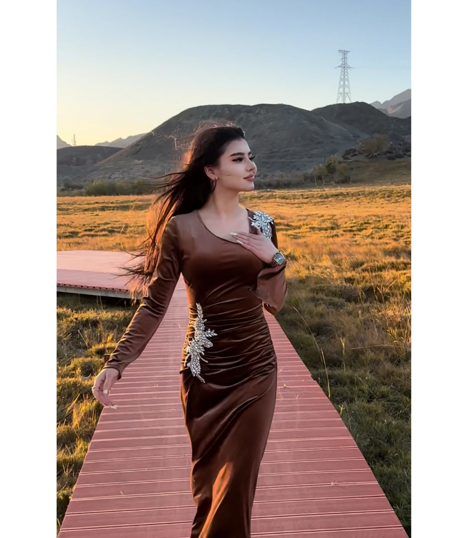 5895【包邮】重工钻丝绒时尚气质女装连衣裙