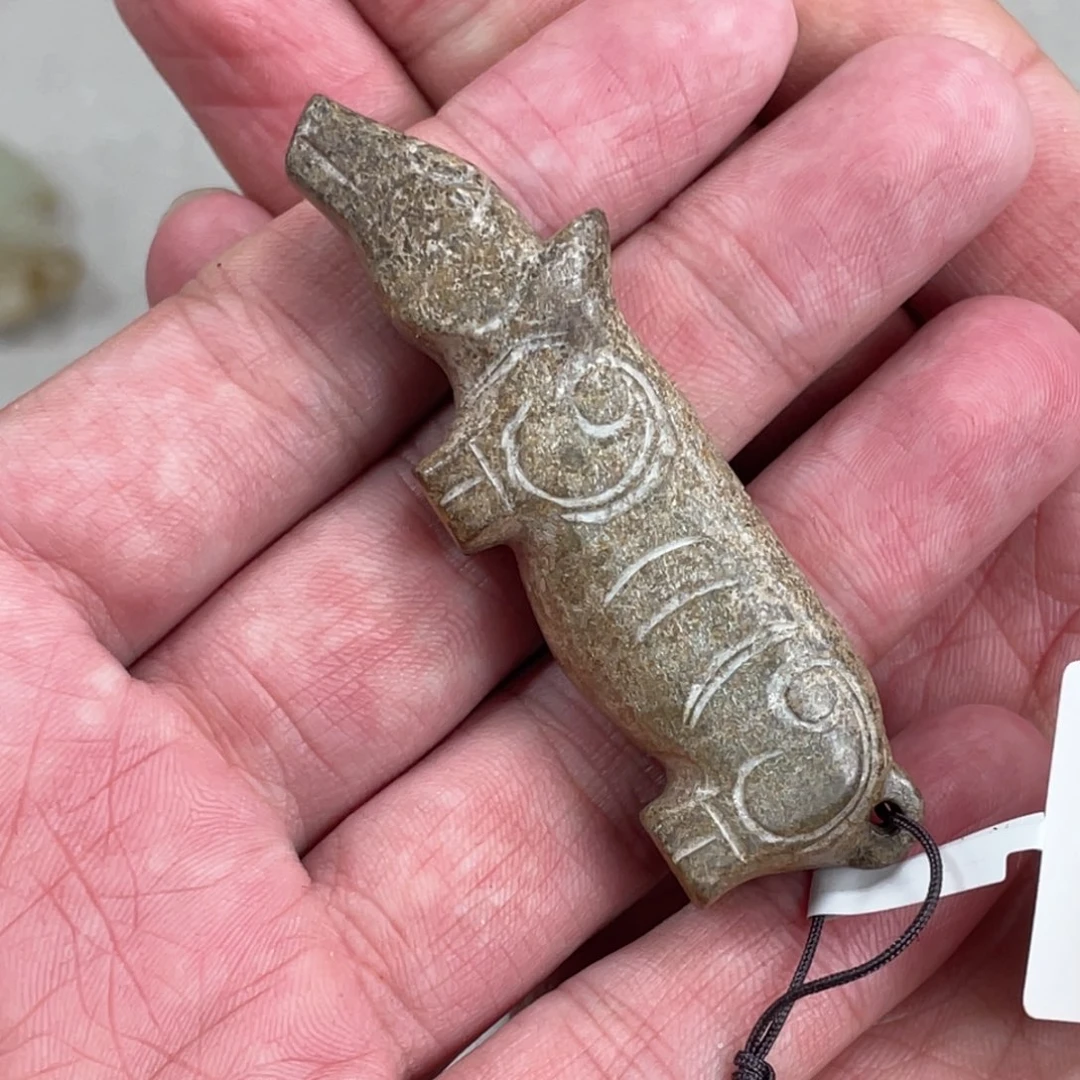 和田玉（糖玉）颈饰未镶嵌