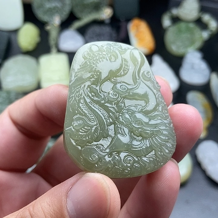 和田玉（糖玉）未镶嵌颈饰