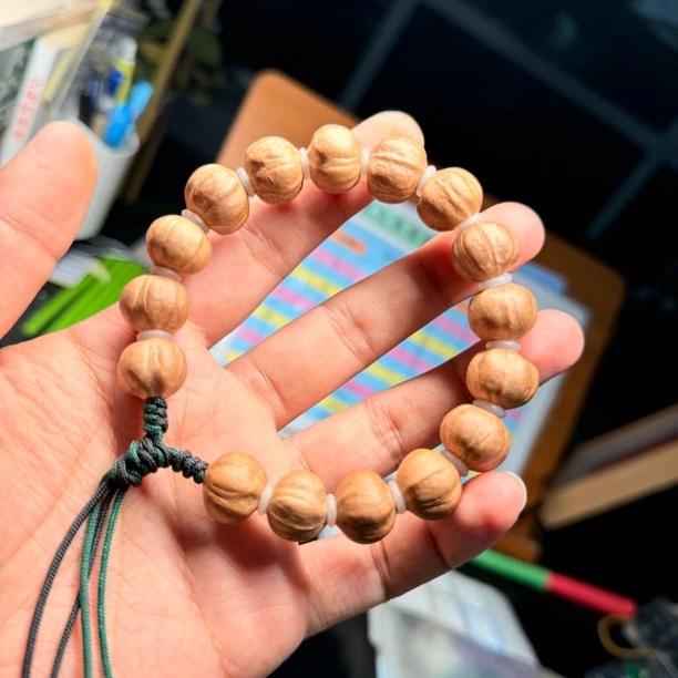 久畅 水晶核 蜜桃臀 直径15  16颗 高规整度橄榄核单圈