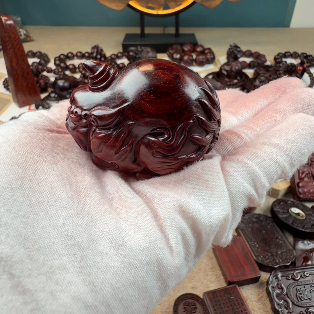 ╰***梦把件小叶紫檀大谛听