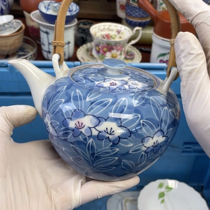 他家瓷器真美….开播了