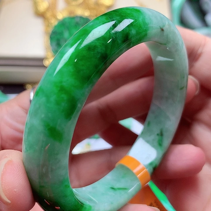 未镶嵌手镯翡翠翡翠