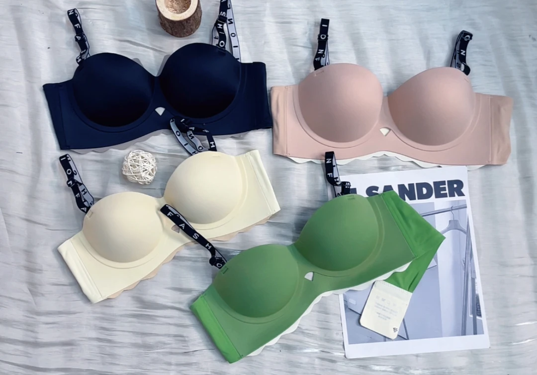 内衣女小胸聚拢显大胸无痕舒适防滑无肩带调整型防下垂文胸罩