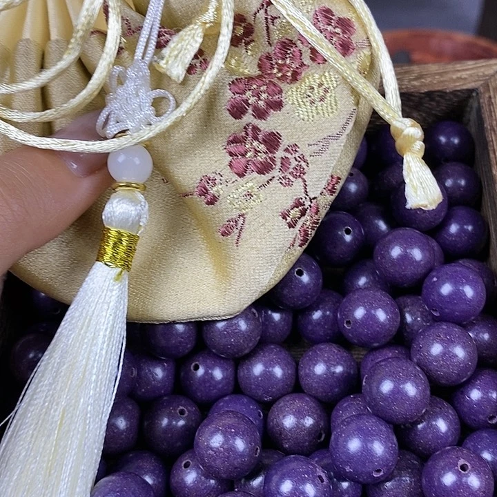 1.2紫气东来瑕疵珠约45g