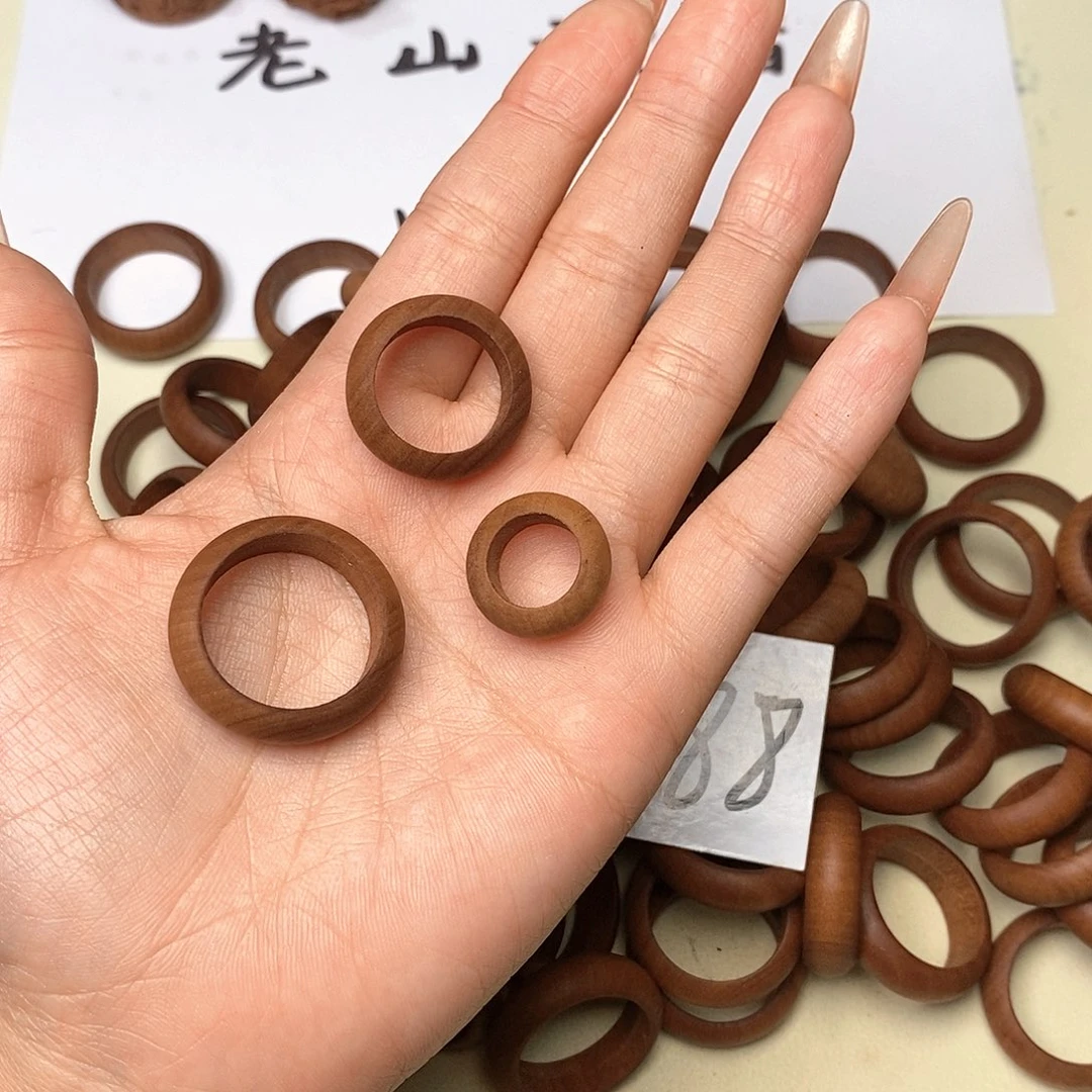 檀香木手串/手链戒指三件套（瑕疵）