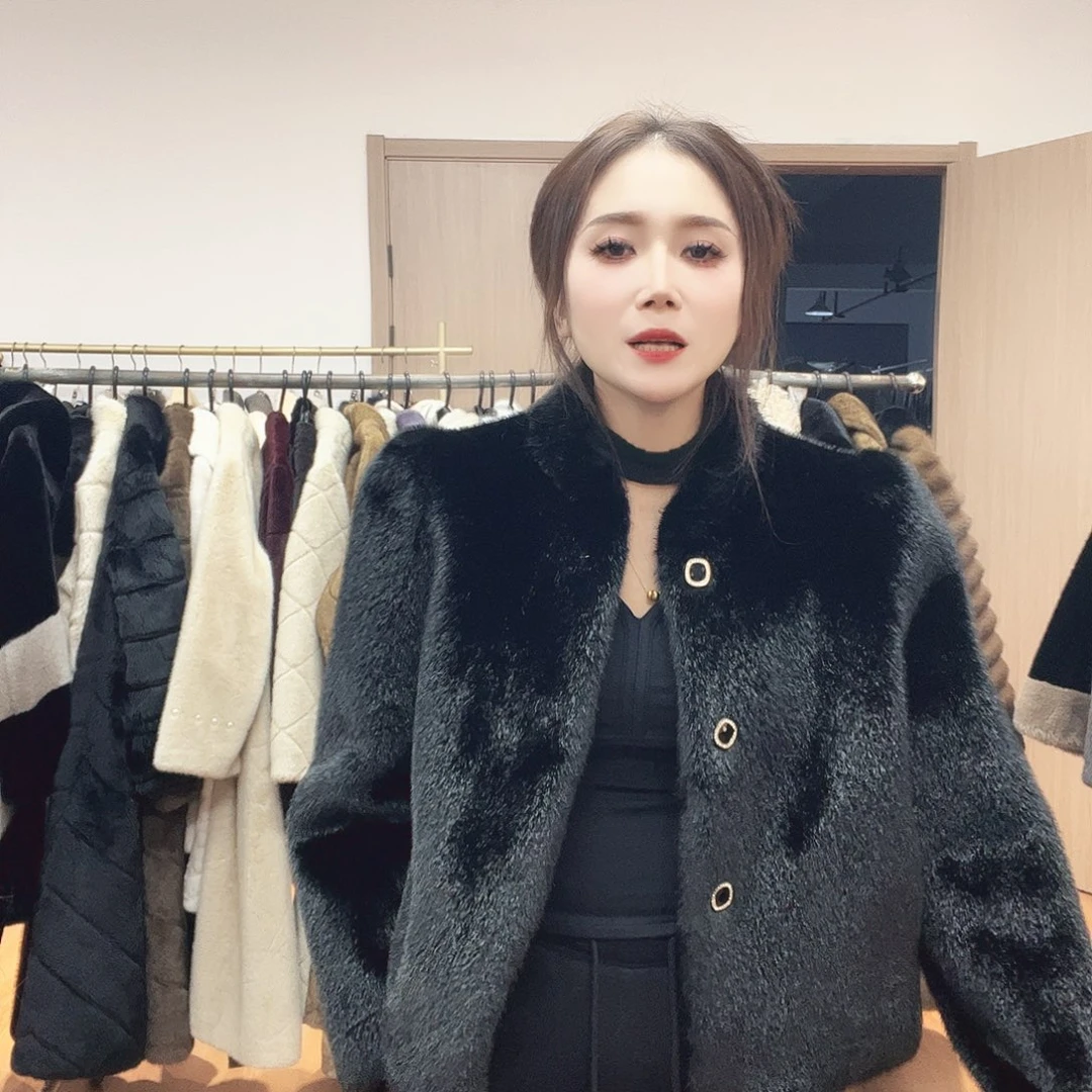 ，68号皮毛一体外套