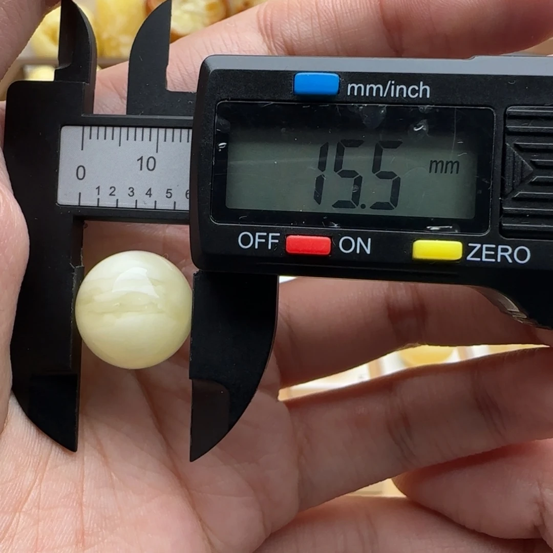 蜜蜡未镶嵌裸石微瑕圆珠微瑕