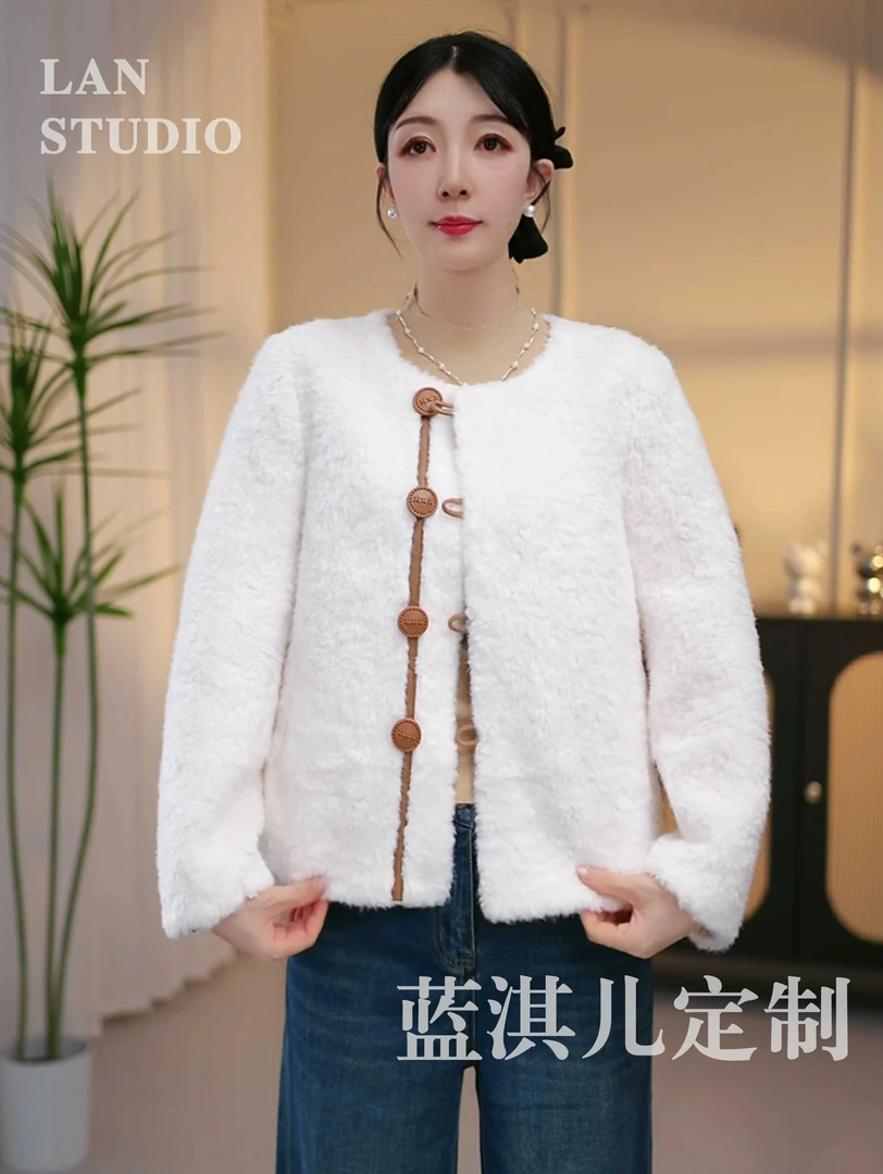 -LQR8053【简约温柔】白色小香风冬季气质女士宽松一体韩版时尚外套