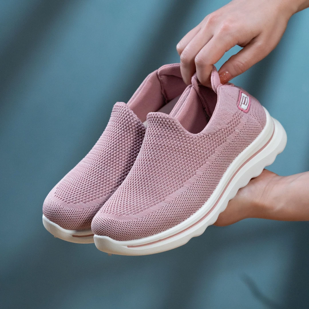 春季新款布鞋男软底防滑平底老人妈妈鞋透气单鞋中老年休闲单鞋女