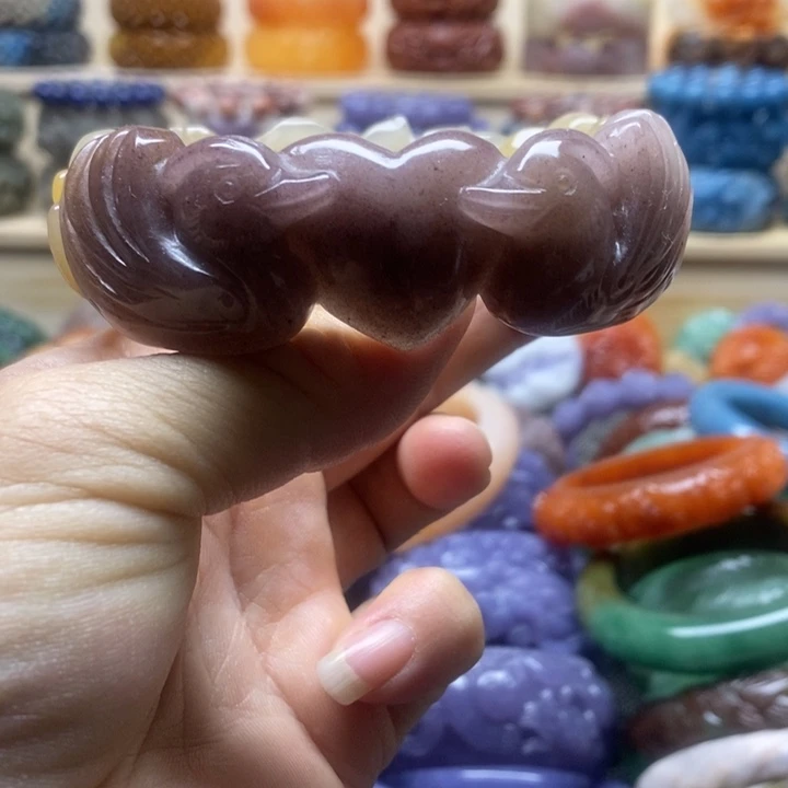 未镶嵌手镯石英质玉