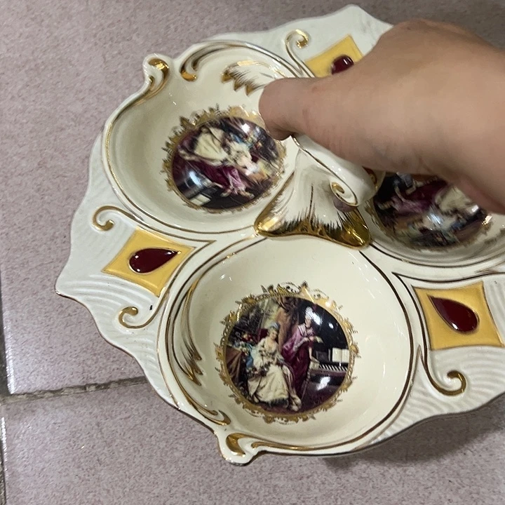 瓷片瑕。。。，，，。。。。。，，，