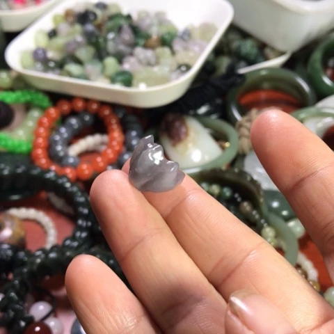 未镶嵌和田玉车挂再****月