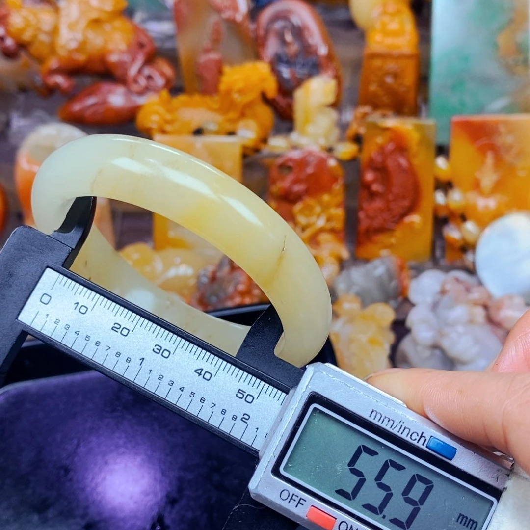 石英质玉（黄龙玉）未镶嵌吊坠(不含链)