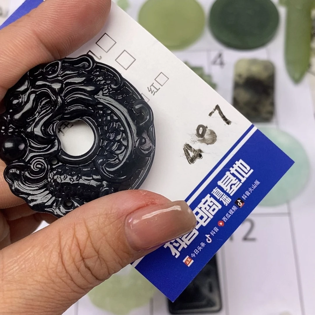 【闪购商品】岫玉颈饰未镶嵌傻****=挂件