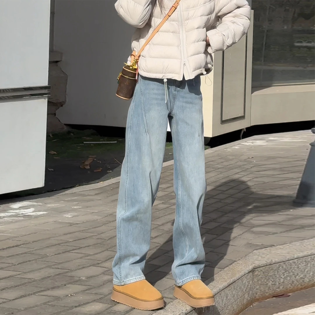 浅蓝色高腰加绒阔腿牛仔裤女2025冬季新款宽松显瘦休闲直筒弯刀裤