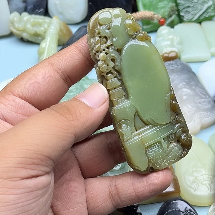 和田玉未镶嵌颈饰