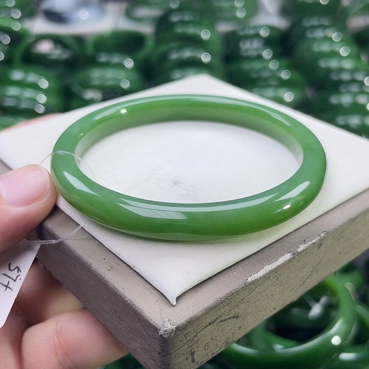 未镶嵌手镯和田玉（碧玉）