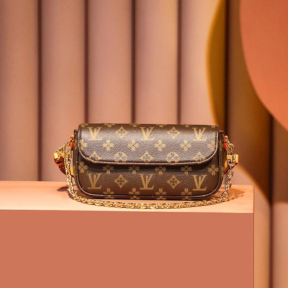 香港品牌包包女2026新款轻奢百搭炼条麻将包流行时尚印花包包质感